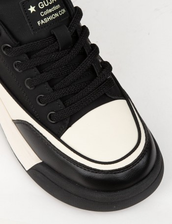 Women's Black Sneakers