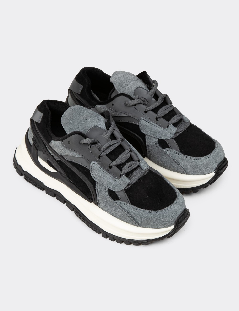 Women's Black Suede Leather Trainers - 25331ZSYHC01