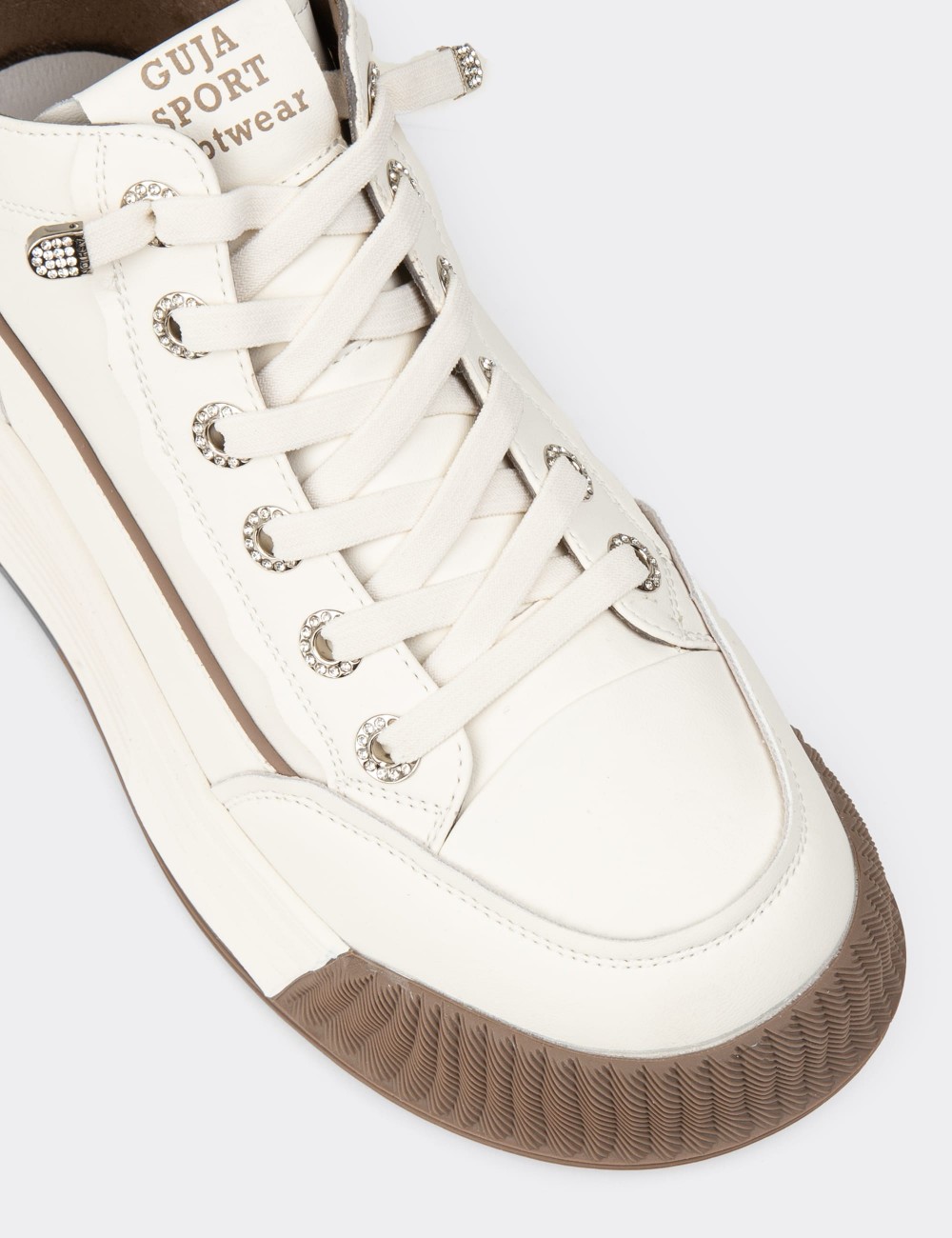 Women's High-Top White Leather Sneakers - 25334ZBYZC01 Women's High-Top White Leather Sneakers - 25334ZBYZC01