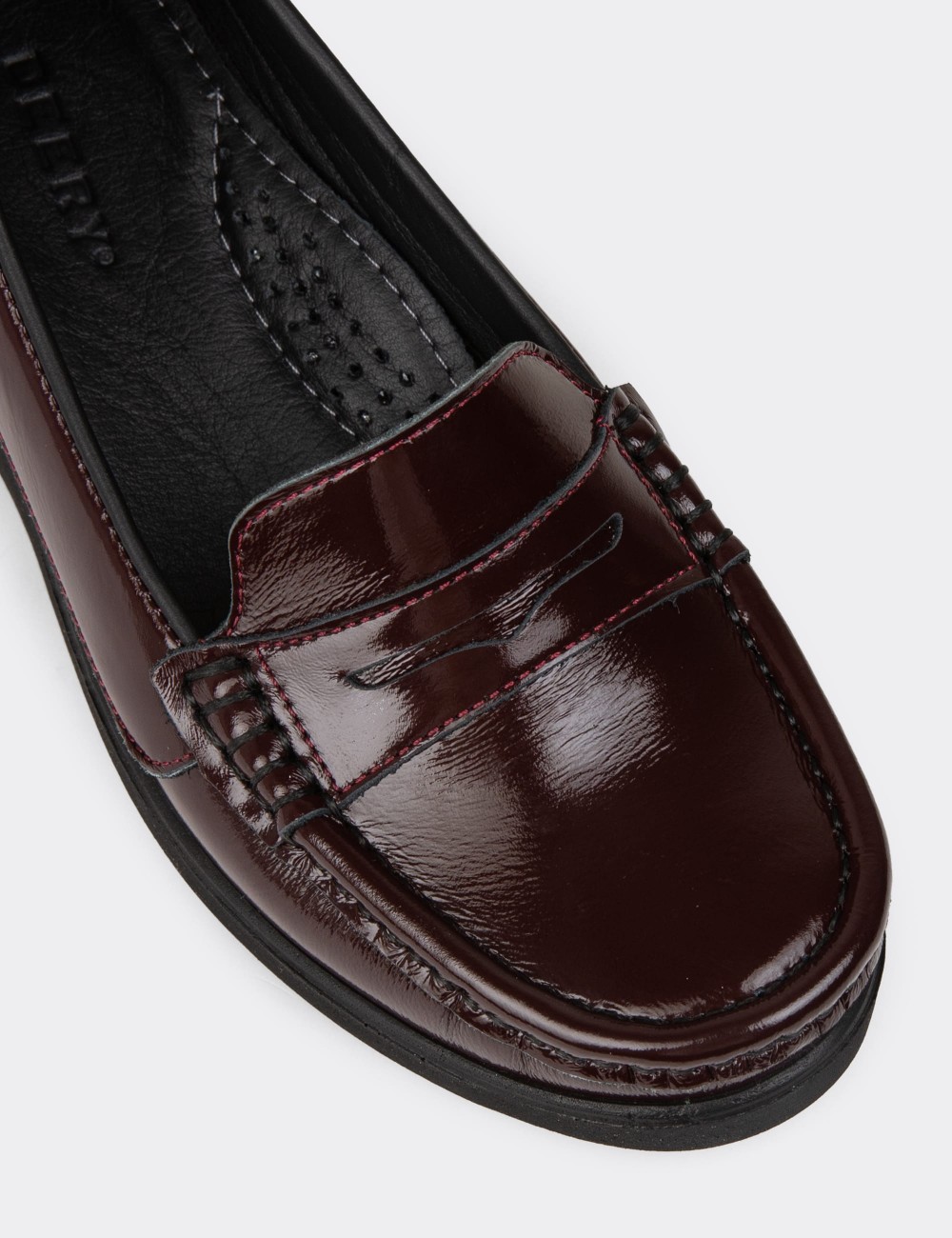 Women's Burgundy Leather Slip-On Shoes - DLV01ZBRDC01 Women's Burgundy Leather Slip-On Shoes - DLV01ZBRDC01