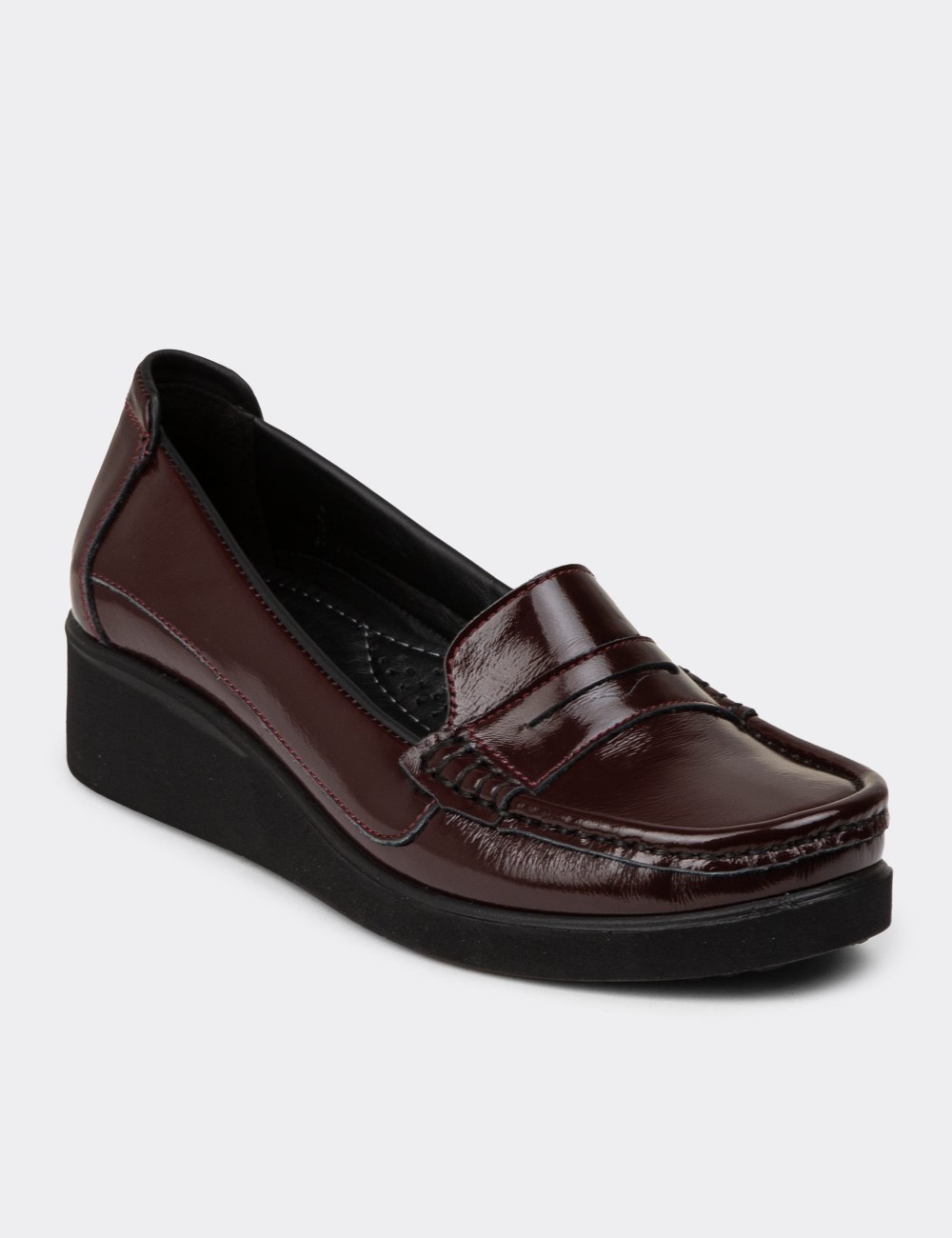 Women's Burgundy Leather Slip-On Shoes - DLV01ZBRDC01 Women's Burgundy Leather Slip-On Shoes - DLV01ZBRDC01