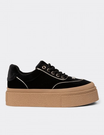 Women's Black Sneakers