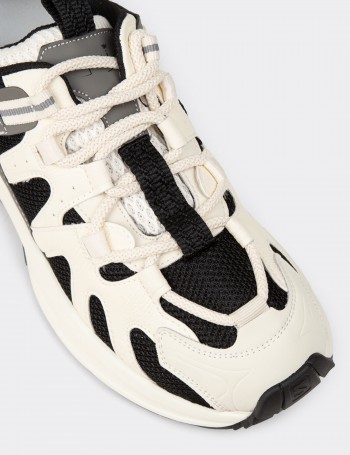 Women's Black Sneakers