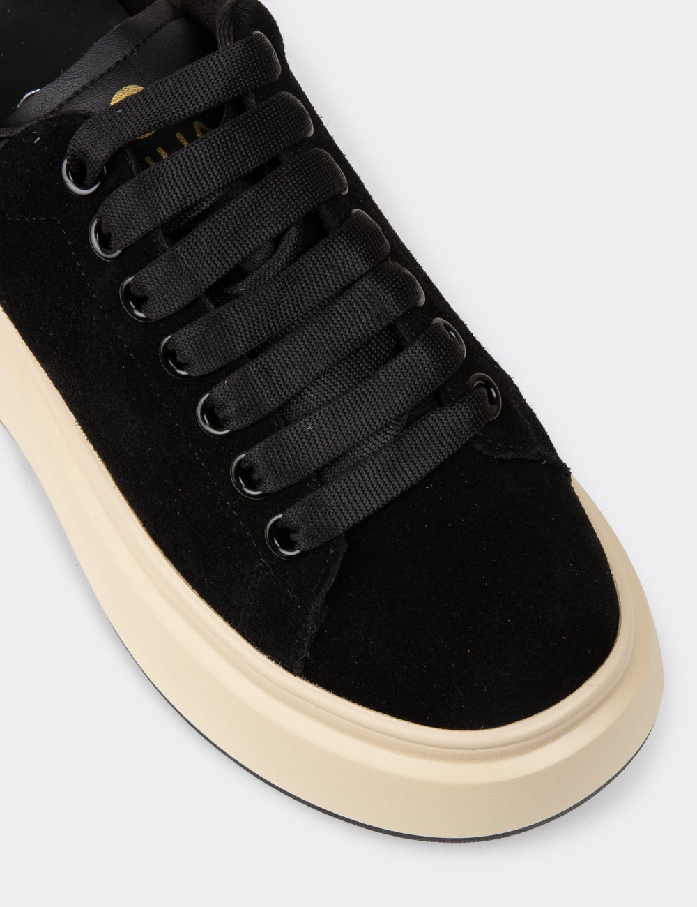 Women's Black Suede Sneakers - 25361ZSYHC01