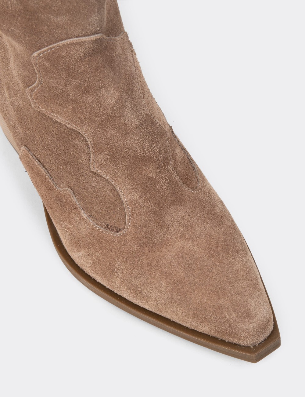 Women's Sandstone Suede Leather Western Boots - Z1611ZVZNC01