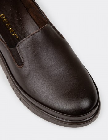 Women’s Brown Leather Everyday Shoes