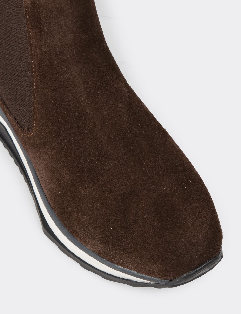 Women's Brown Suede Chelsea Boots - Z1612ZKHVC01