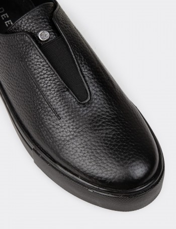 Women's Black Leather Sneakers