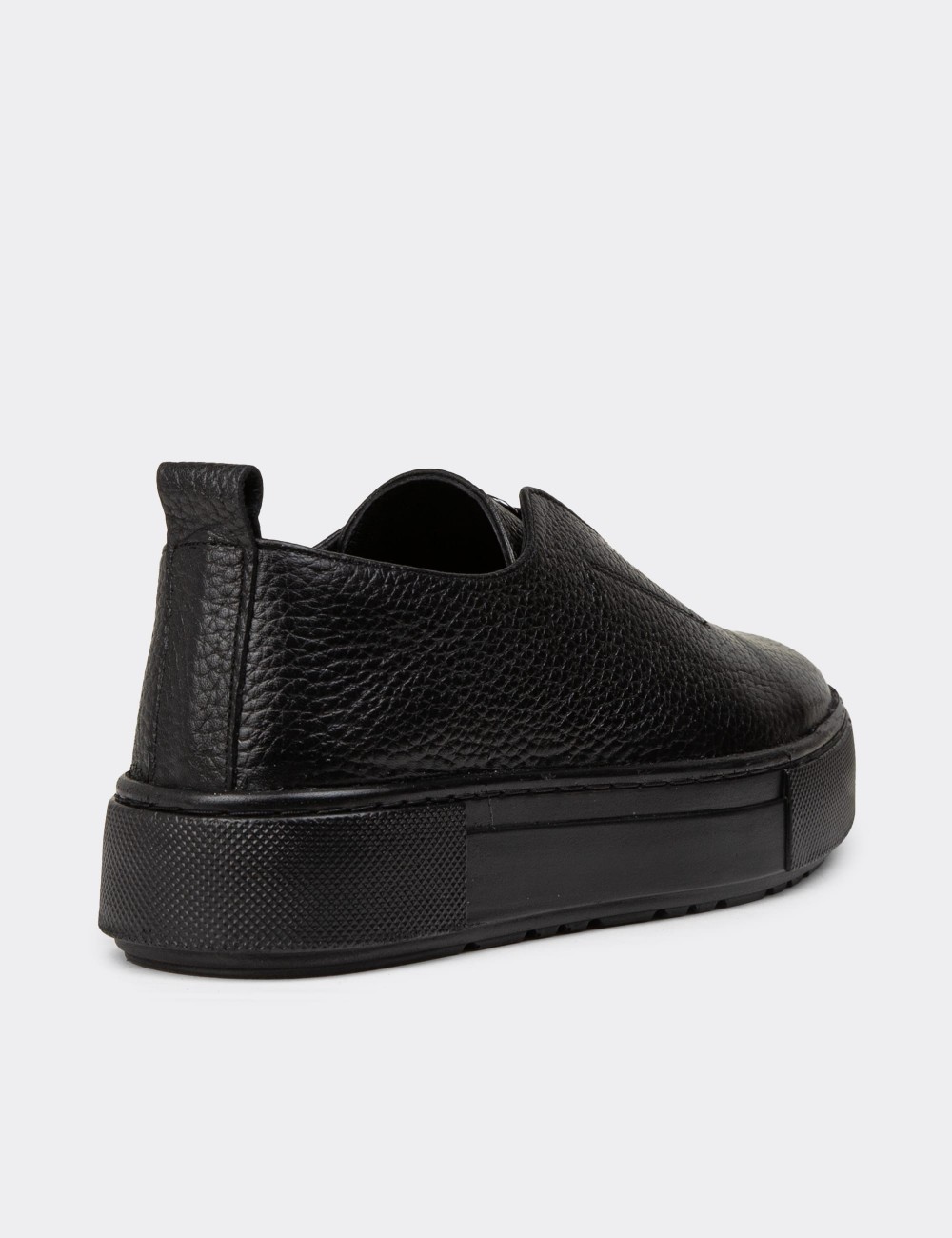 Women's Black Leather Sneakers - R2233ZSYHC01