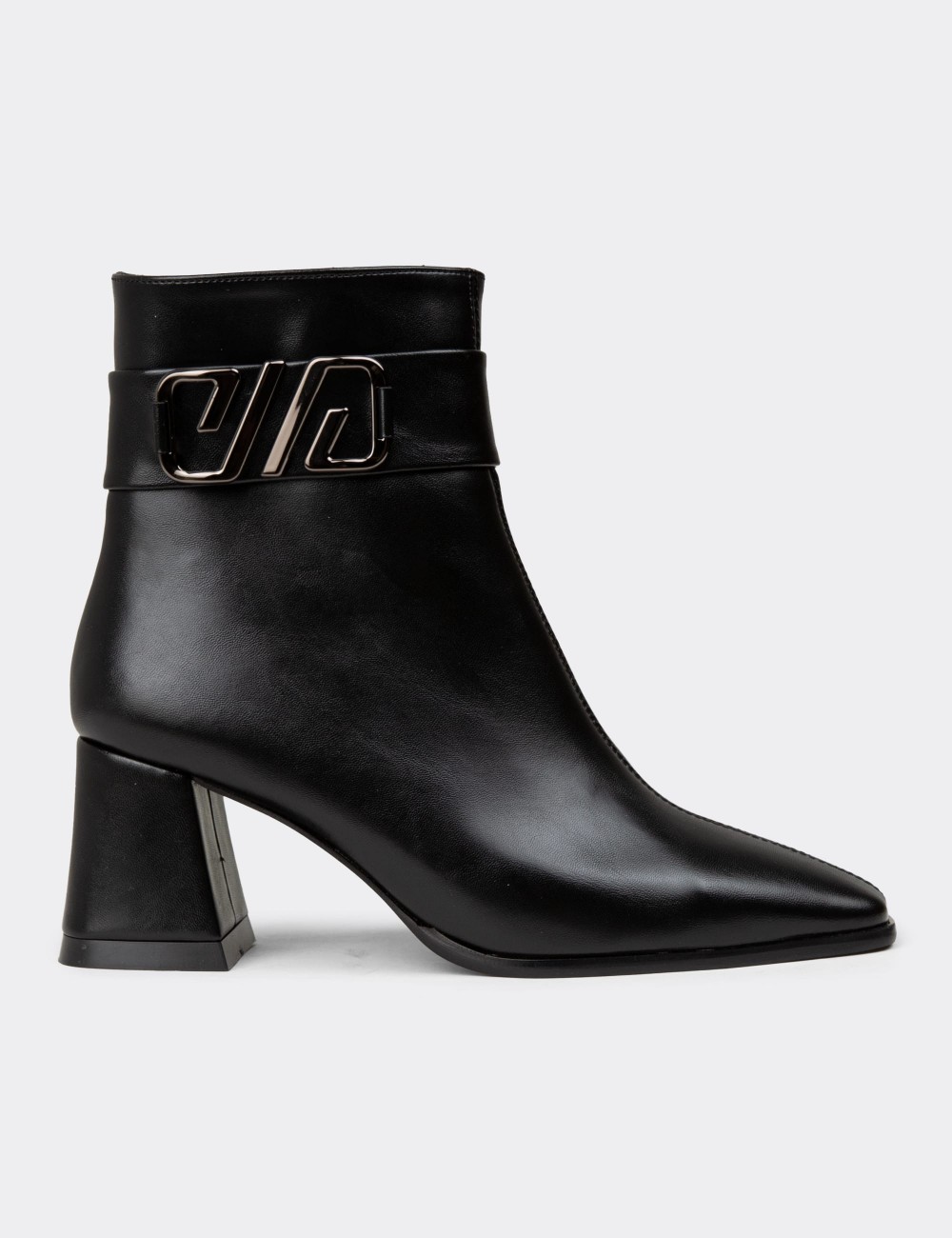 Women's Black Boots - K1413ZSYHC01 Women's Black Boots - K1413ZSYHC01