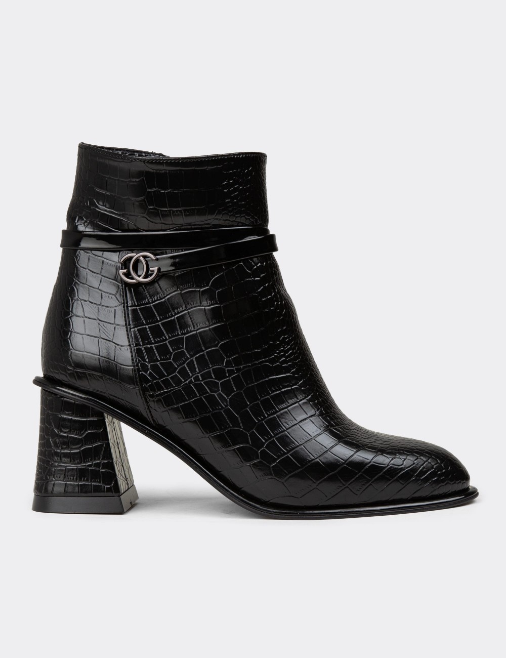 Women's Black Boots - K1324ZSYHC01