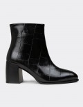 Women's Black Boots