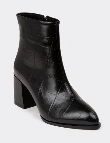 Women's Black Boots