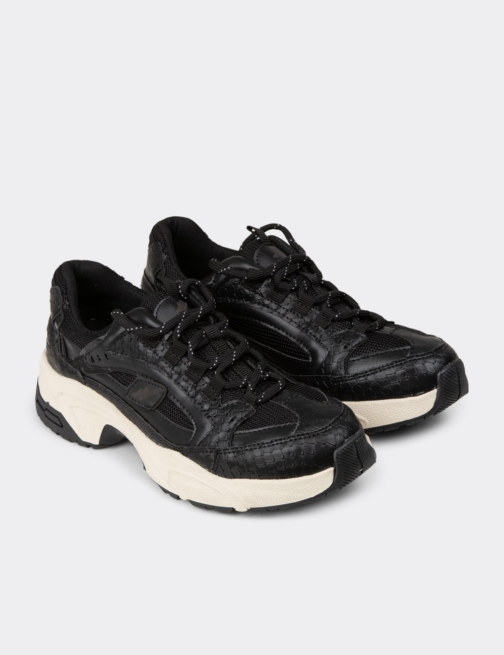 Women's Black Sneakers - 34142ZSYHC01