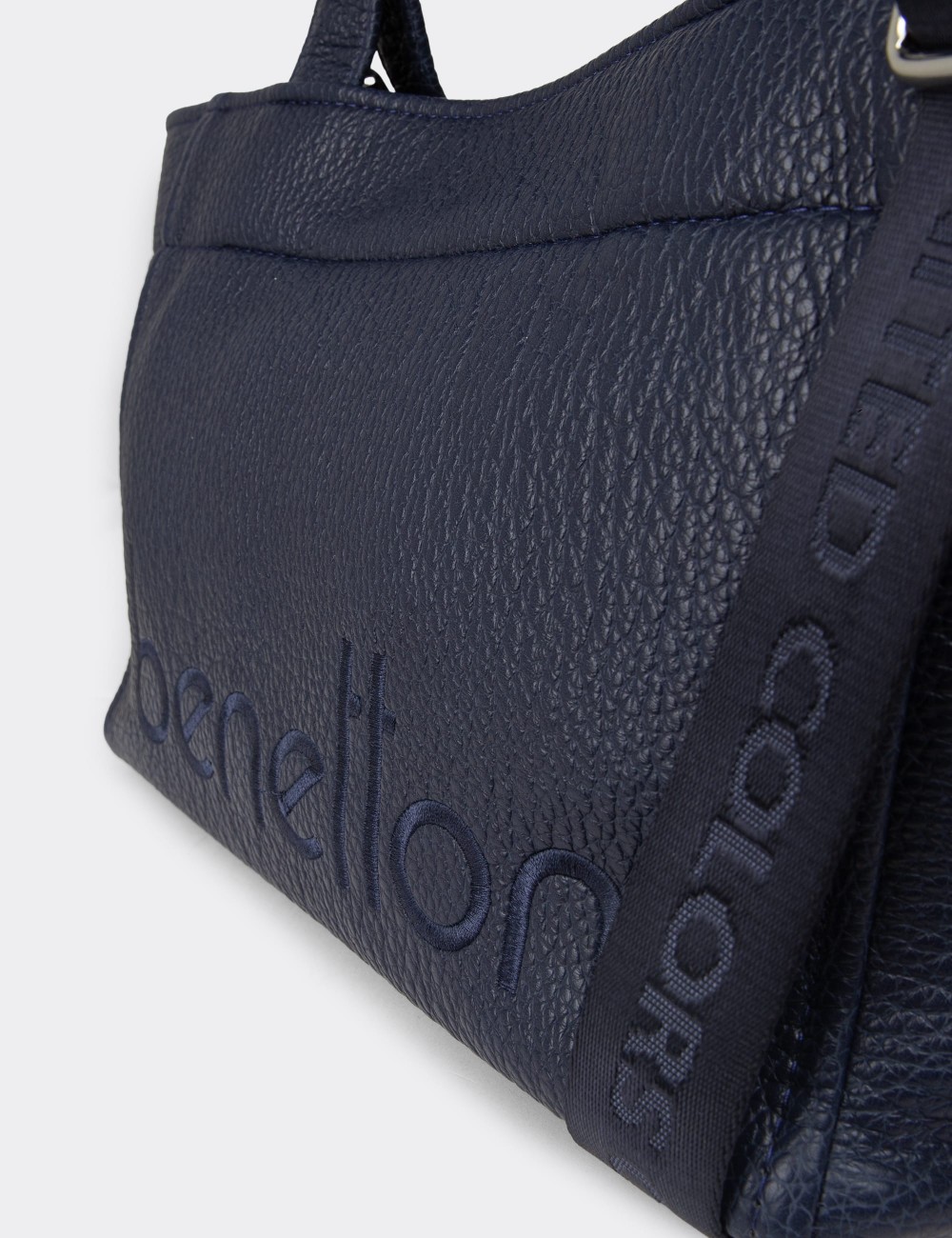 Navy Shoulder Bag - B1635ZLCVY01