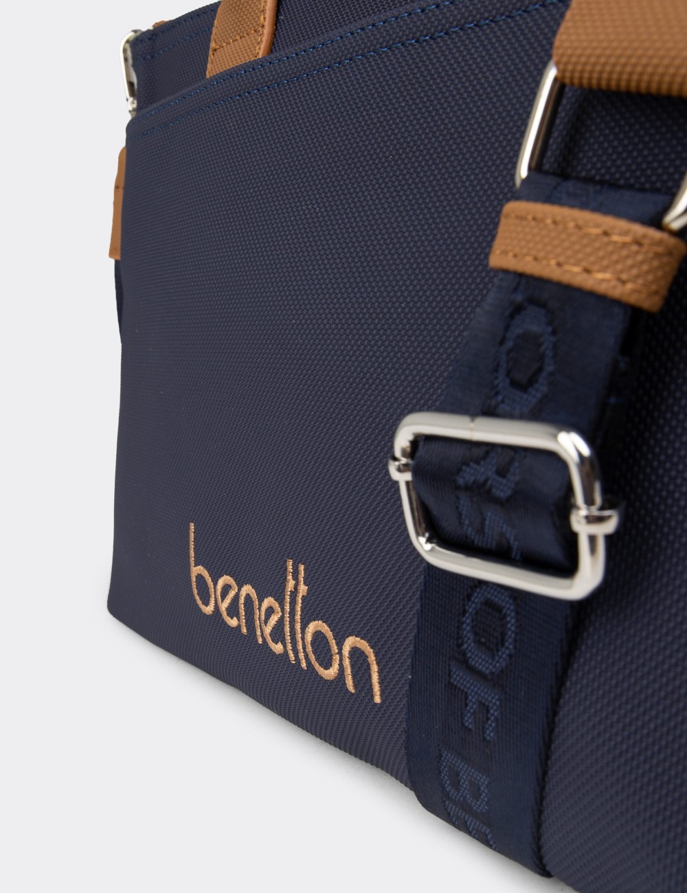 Navy Shoulder Bag - B1649ZLCVY01