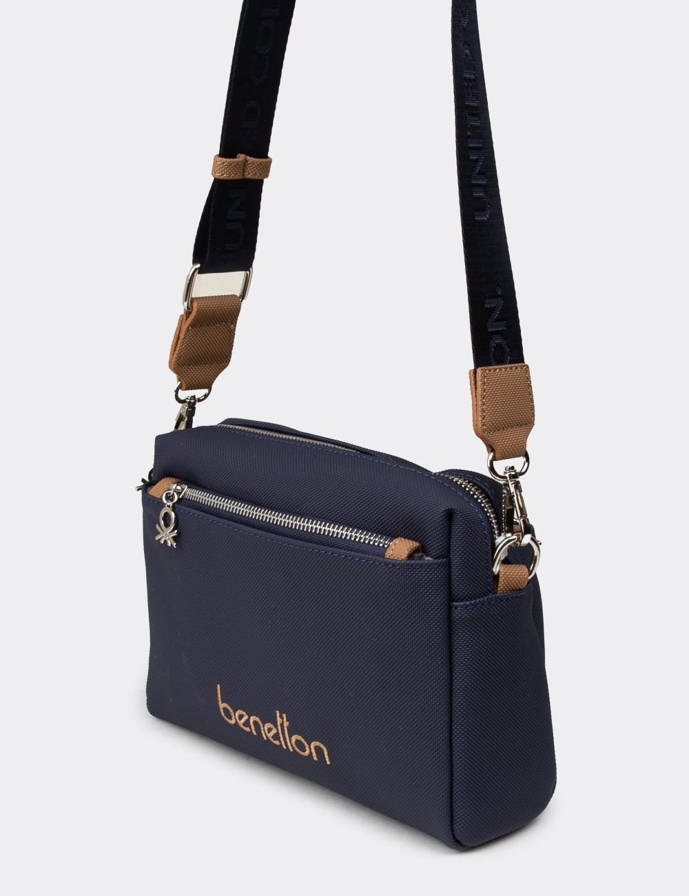 Navy Shoulder Bag - B1651ZLCVY01