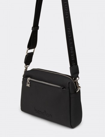 Black Shoulder Bag - B1651ZSYHY01