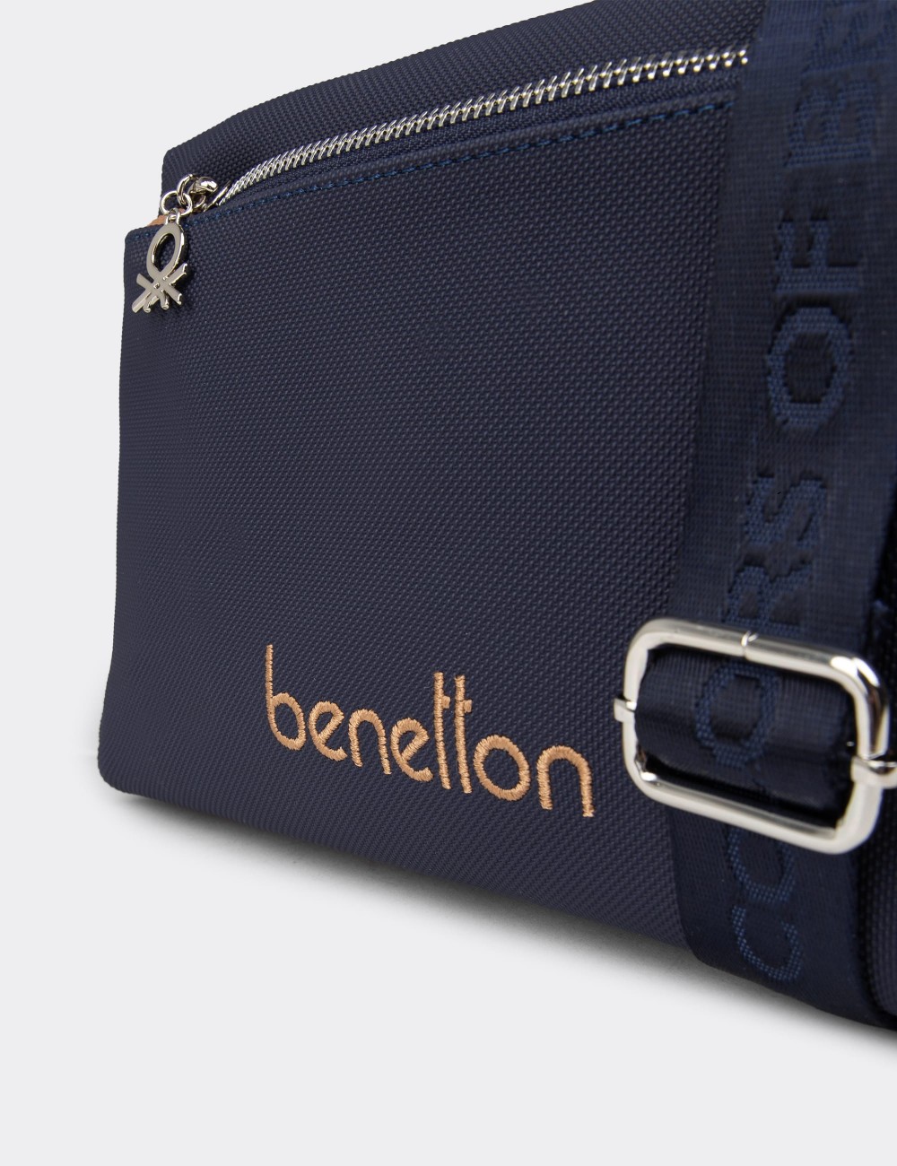 Navy Shoulder Bag - B1651ZLCVY01