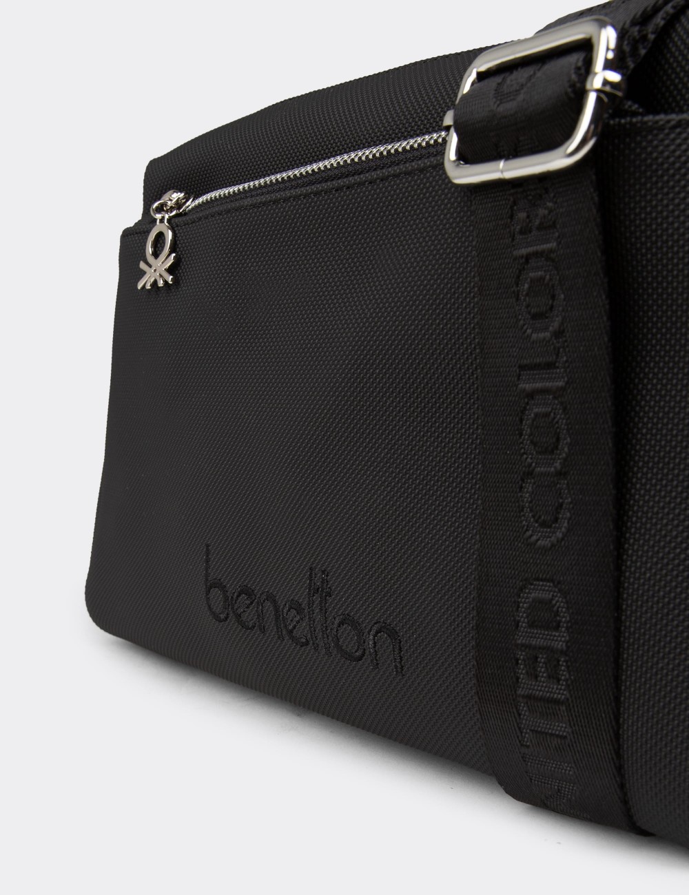 Black Shoulder Bag - B1651ZSYHY01