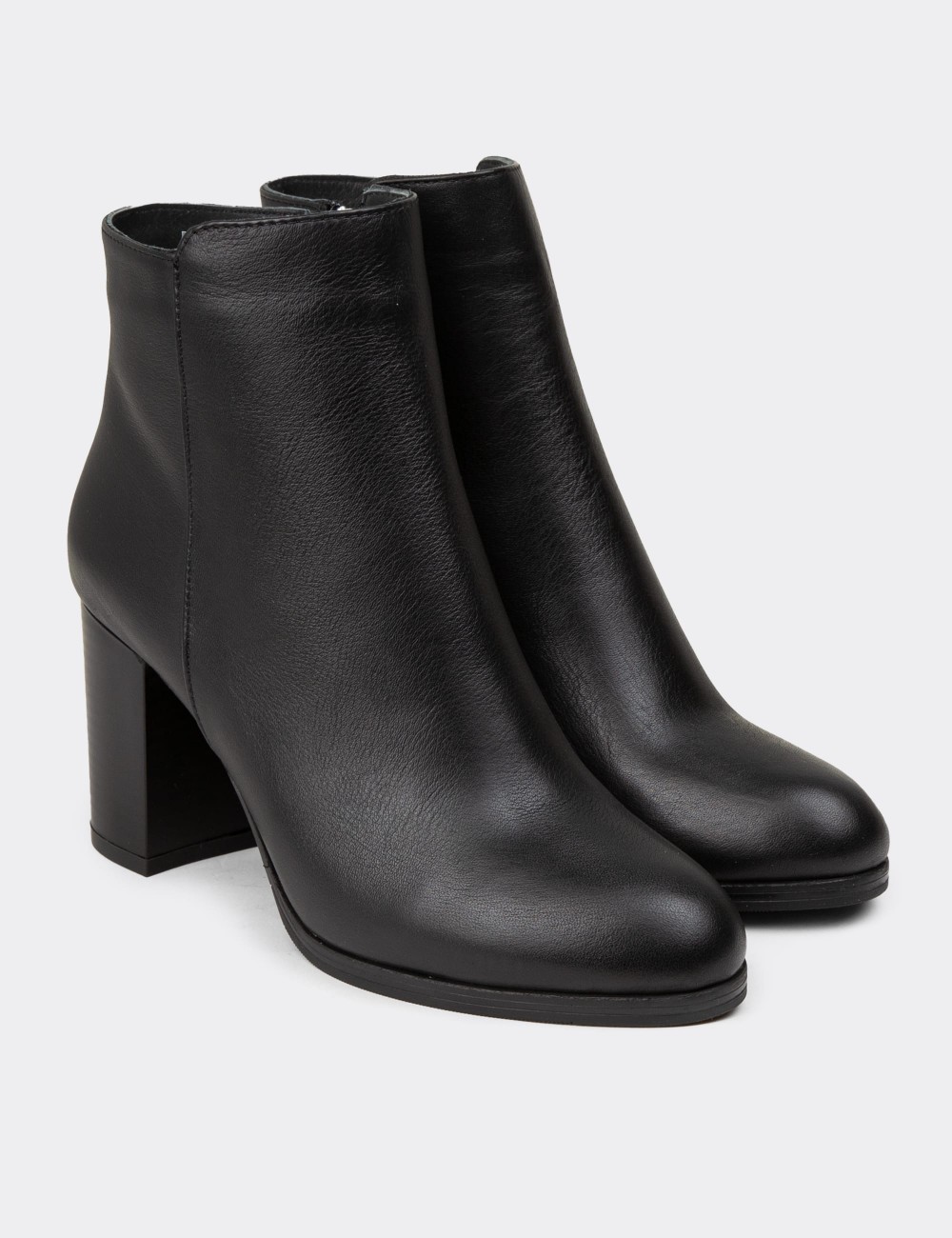 Women's Black Leather Ankle Boots - A2104ZSYHC01