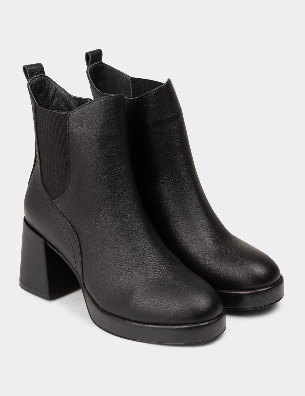Women's Black Leather Ankle Boots - A2835ZSYHC01