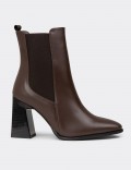 Women's Brown Chelsea Boots