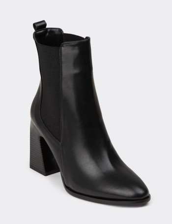 Women's Chelsea Black Boots