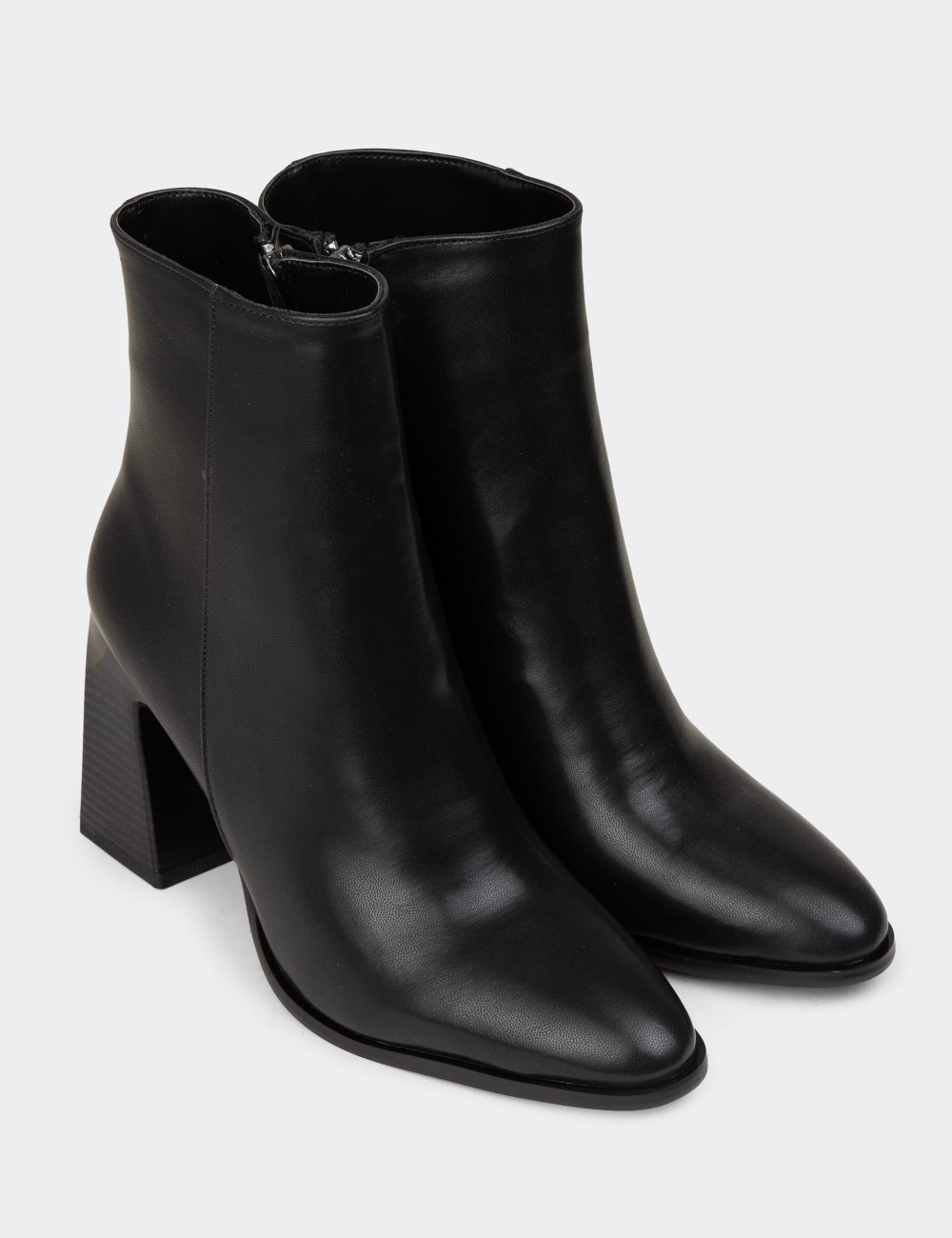 Women's Black Boots - H1502ZSYHC01