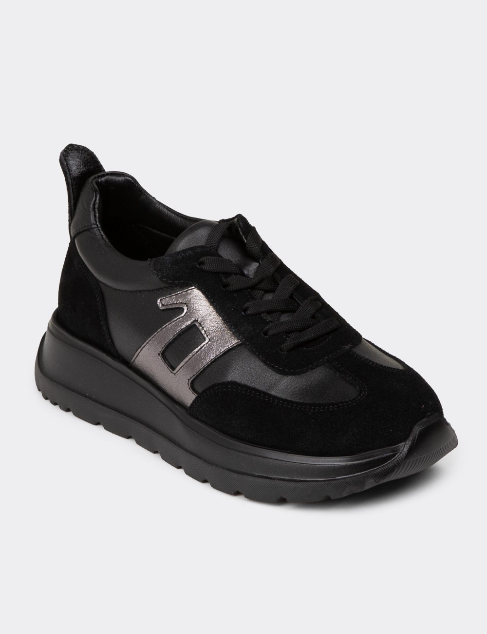 Women's Black Leather Sneakers - M0510ZSYHE01