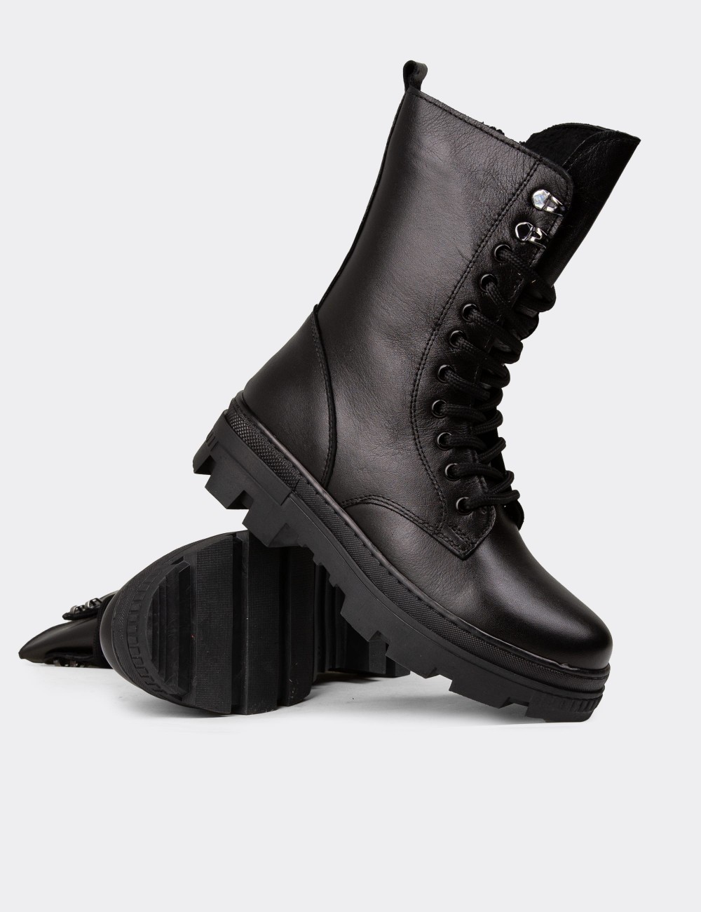 Women's Black Leather Postal Boots - SE491ZSYHE01