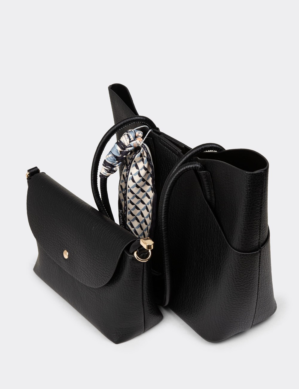 Black Shoulder Bag - K6763ZSYHY01