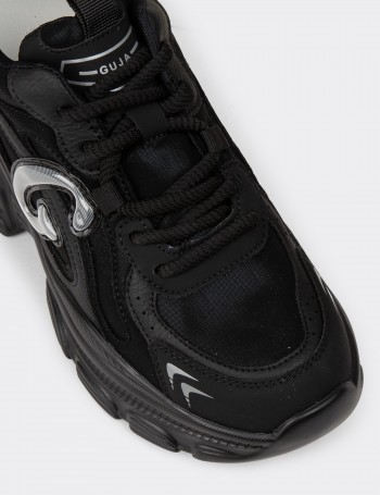 Women's Black Sneakers
