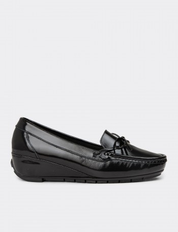 Women's Black Glossy Leather Shoes