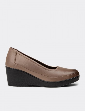 Women's Sandstone Leather Wedge Loafers