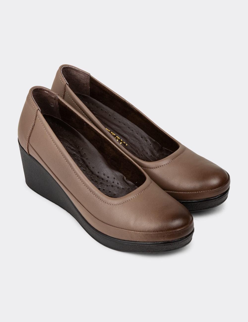Women's Sandstone Leather Wedge Loafers - N6002ZVZNC01