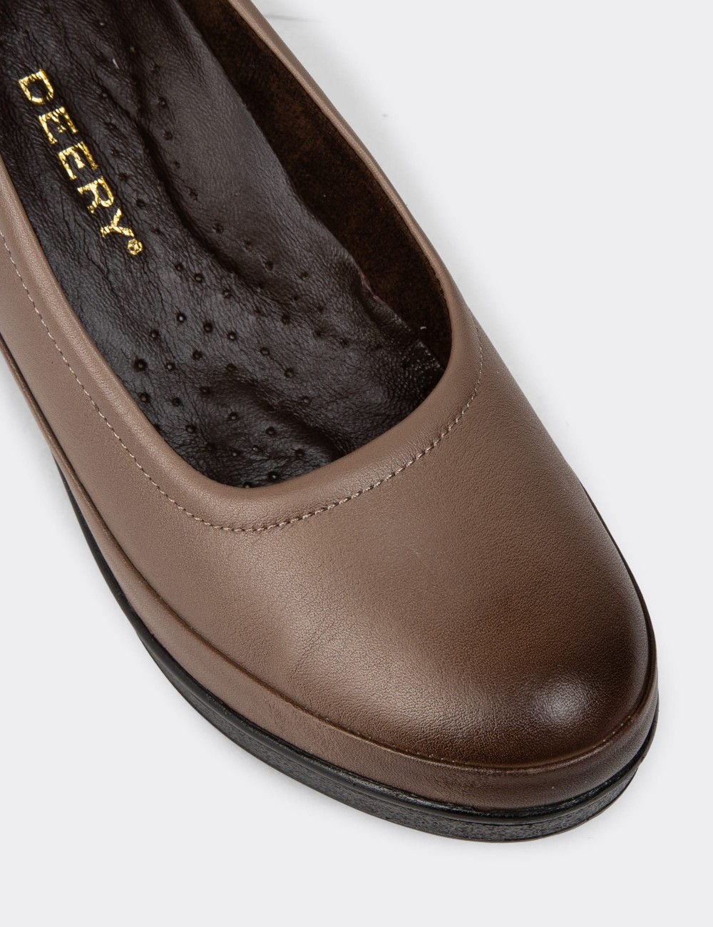 Women's Sandstone Leather Wedge Loafers - N6002ZVZNC01