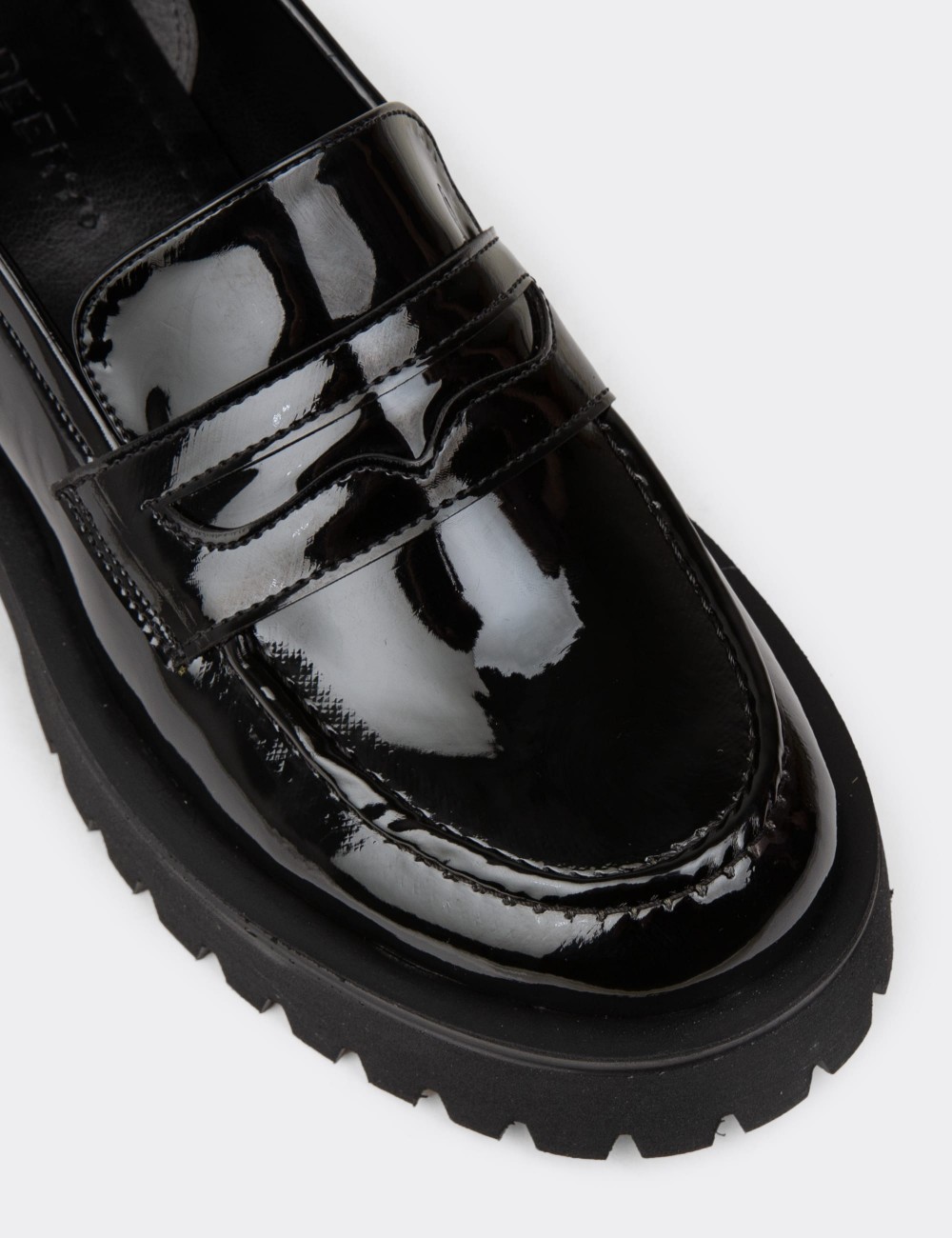 Womens Black Glossy Loafers - KP004ZSYHE03