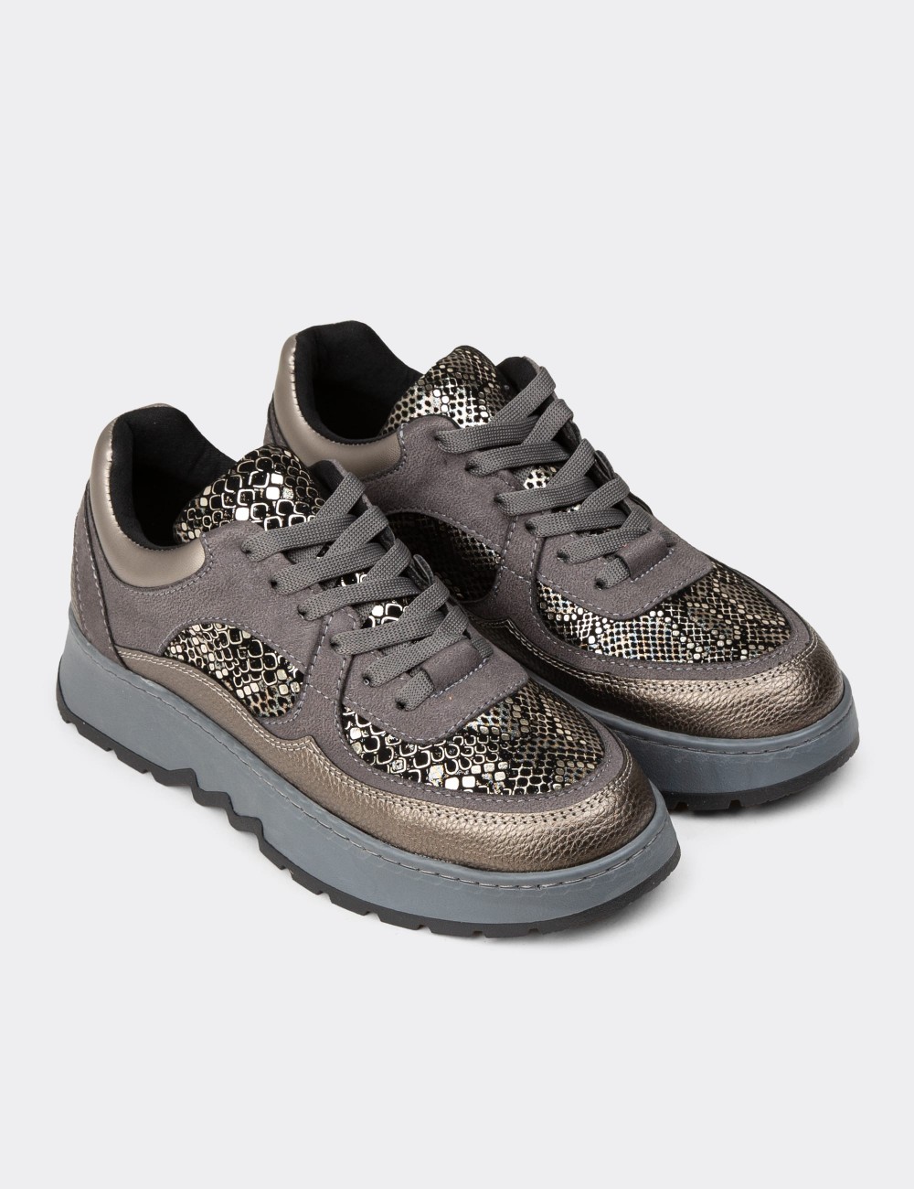 Women's Gray Sneakers - K0203ZGRIE01