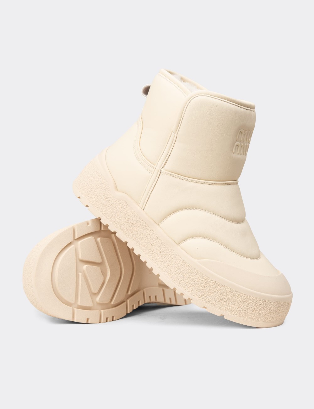 Women's Beige Boots - E8052ZBEJC01