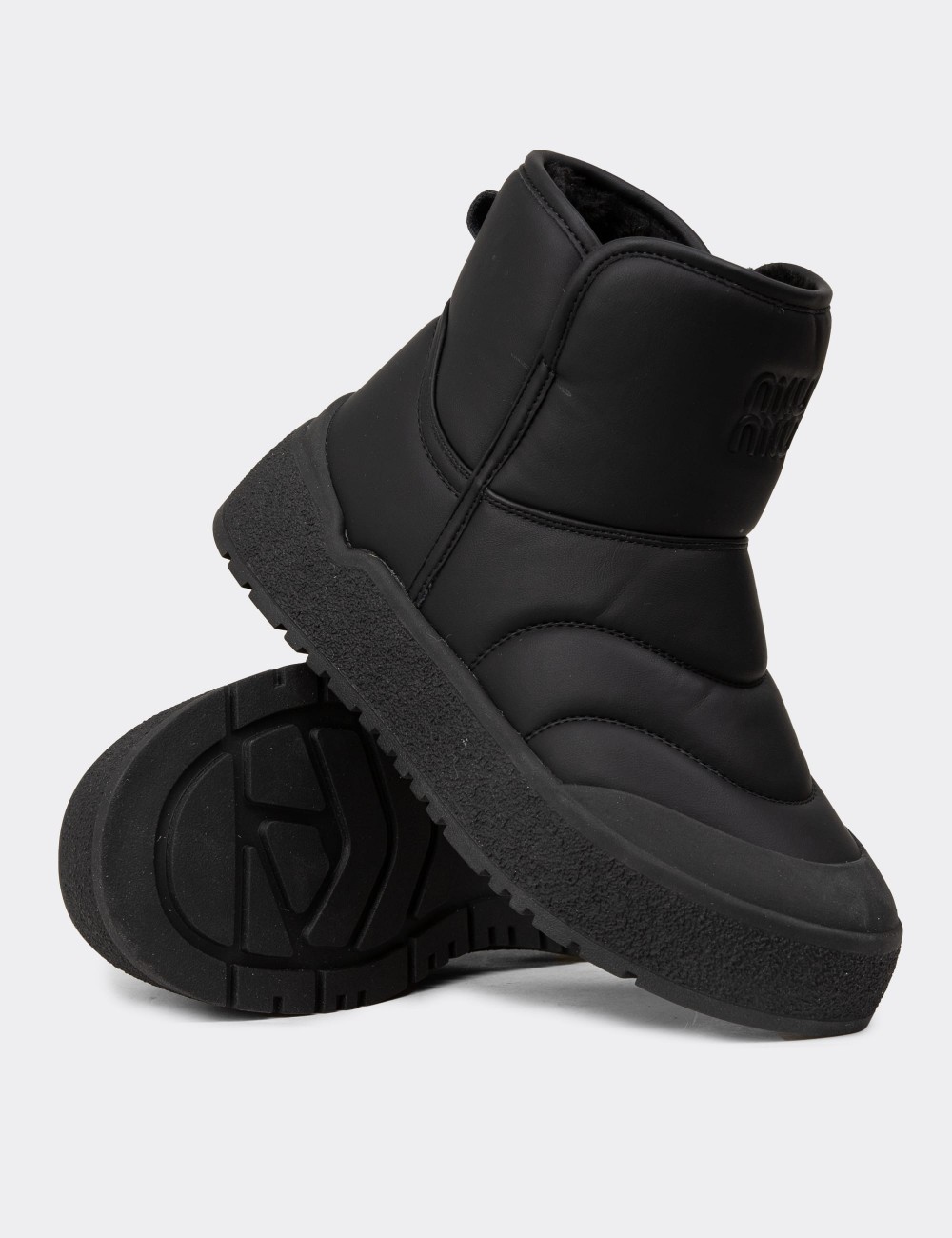 Women's Black Boots - E8052ZSYHC01