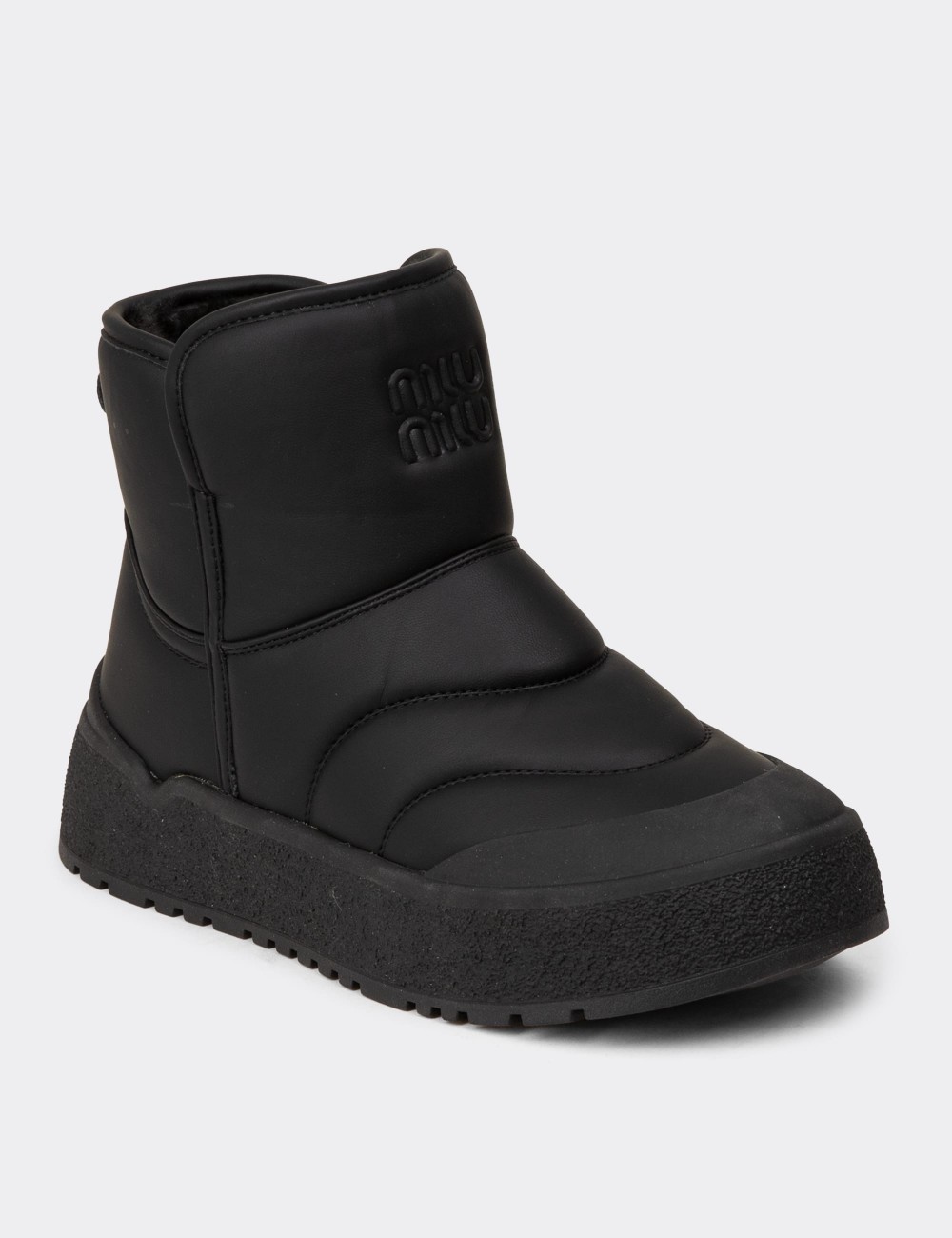 Women's Black Boots - E8052ZSYHC01
