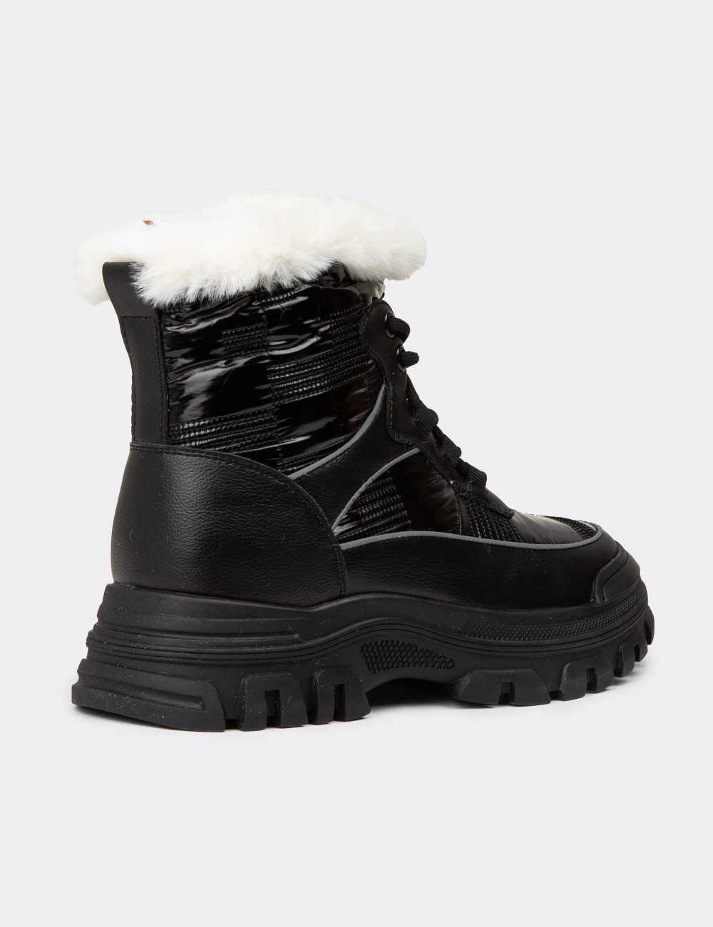 Women's Black Boots - E8073ZSYHC01