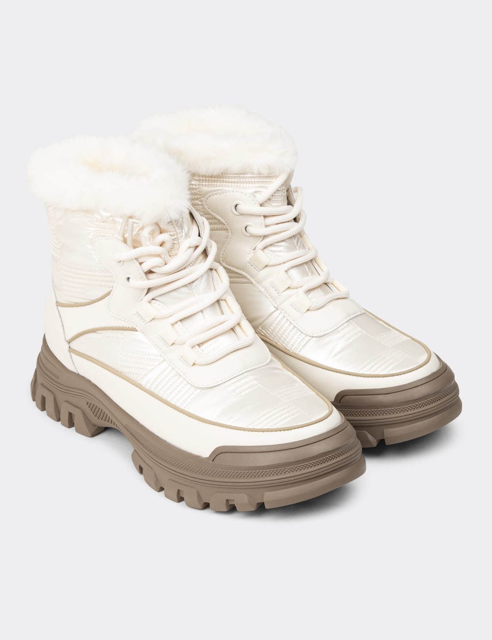 Women's White Boots - E8073ZBYZC01
