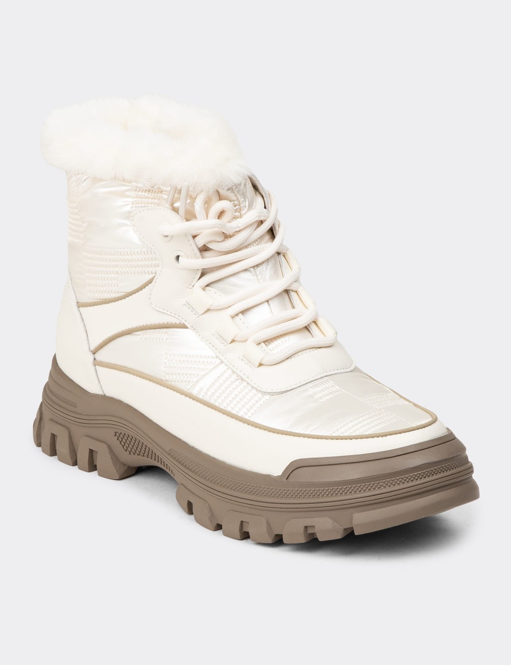 Women's White Boots - E8073ZBYZC01