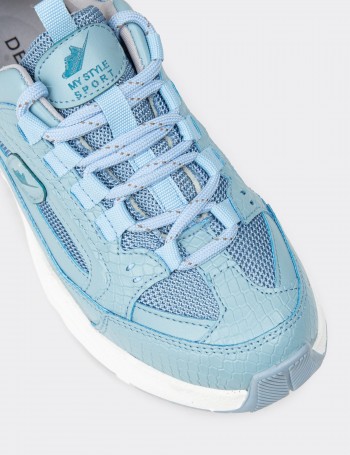 Women's Blue Sneakers
