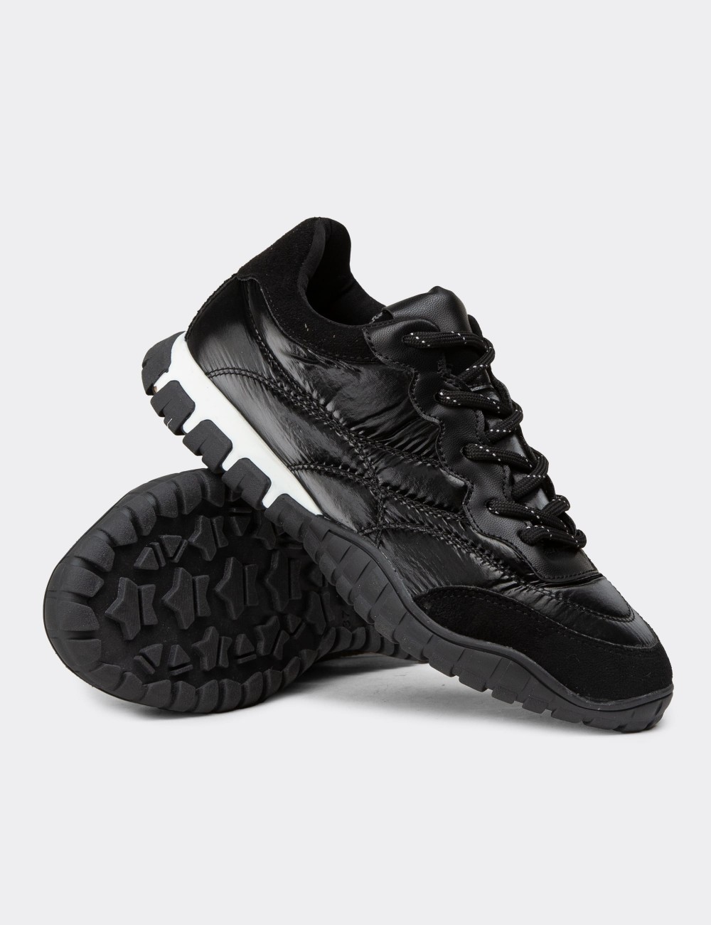 Women's Black Sneakers - 55157ZSYHC01