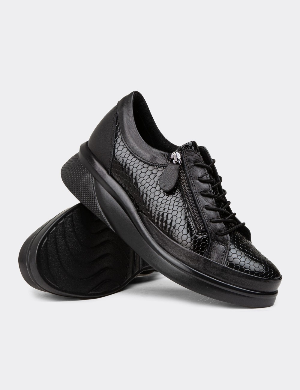 Women's Black Leather Lace-up Shoes - N0311ZSYHE01