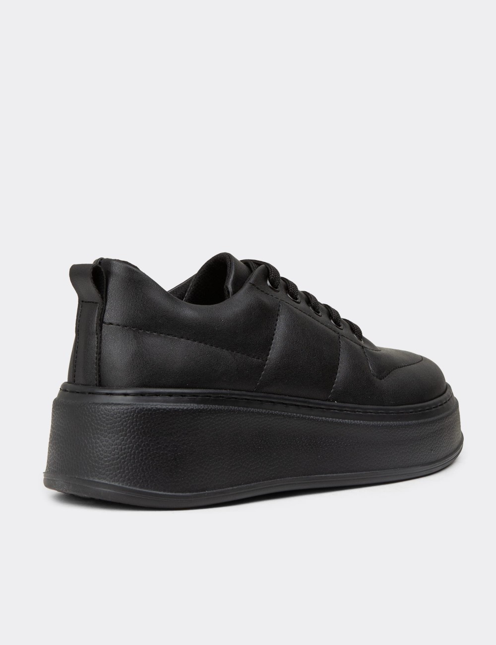 Women's Black Sneakers - CE483ZSYHC03