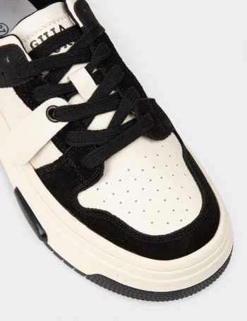 Women's Black Sneakers